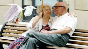 Biglietti anniversario di matrimonio e fidanzamento. Idea Biglietto Auguri Divertente Anniversario Nonni