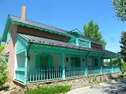 New mexico territorial style house plans. Architectural Guide To New Mexico Territorial Style Architecture Traits New Mexico Style Home Exterior Architecture Santa Fe Style Homes