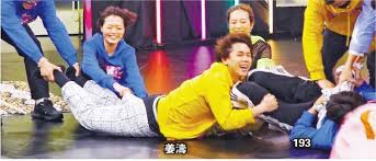 Winge 日期：2013.11.9 (六) 集合時間：2:00pm 集合地點：銅鑼灣維多利亞公園 遊行路線：銅鑼灣維多利亞公園 ＞ 軒尼詩道（西行線）＞ 金鐘添. å§œæ¿¤çŽ©åˆ°ç™²ç¸æ€§çˆ†ç¬'æ¢æ¥­å–Šæ™'è‡ªè²¬ æœªå¸¶éŽçˆ¶æ¯åŽ»æ—…è¡Œ 20210424 Showbiz æ˜Žå ±olç¶²