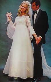 Aggiungi un pezzo di storia al tuo guardaroba! Abiti Da Sposa Anni 70 E 80