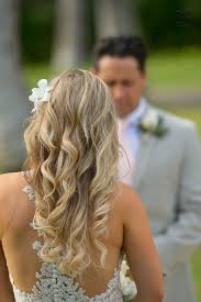 A Hawaiian Blessing Wedding On Maui 2018 Tad Craig Photography Maui Wedding Hair Hawaii Hairstyle Hawaiian Style Wedding