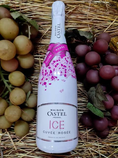 CASTLE CHAMPAGN