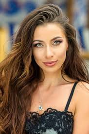 It focuses on connecting western men with the girls from eastern europe. The Best Russian Ukrainian Dating Sites In 2018 Beautiful Russian Women Russian Bride Russian Women