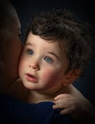 Marna Bloom's Instagram, Twitter & Facebook