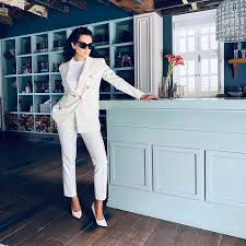 Kangana ranaut's pantsuit looks are noteworthy; Kangana Ranaut S Home In Manali Fuses European And Indian Charm