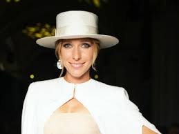 Катя осадча @kosadcha та юрій горбунов @gorbunovyuriy стали героями сьогоднішнього випуску viva! Spokusliva Katya Osadcha Blisnula Formami V Napivprozorij Sukni Yurij Gorbunov Ocinit Yak Vam Zmini