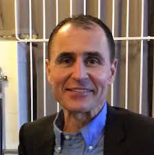 Squashlegenden som driver eventföretag och är säljansvarig på SHL-klubb