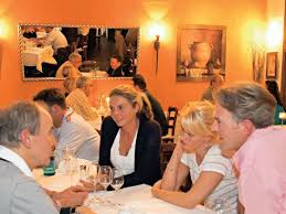 Theodorakis war einer der bekanntesten griechischen komponisten des 20. Griechische Restaurants Alexis Sorbas Frankfurt Prinz De