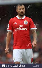 Haris seferović plays for liga nos team benfica and the switzerland national team in pro evolution soccer 2020. Benfica Haris Seferovic Stockfotografie Alamy