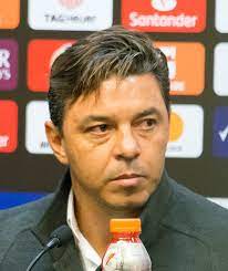 Vale 100 palos verdes, se llama marado. Marcelo Gallardo Wikiwand