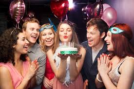 Le più belle frasi di buon compleanno per la moglie. 16 Frasi Di Compleanno Bellissime Da Inviare Su Whatsapp