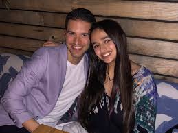She is a pansexual woman, and has been making videos from as early as 2009. Jazz Jennings Auf Twitter Love You So Much Raymondbraun Thanks For Always Being Such A Positive Energy In My Life Iamjazz