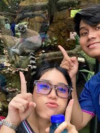 I'm just turn 19! Cheers to my last year as a teen!🥂