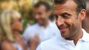 Es el primer relato familiar de este amor secreto. Emmanuel Macron In Den Armen Einer Anderen Und Sie Sieht Aus Wie Brigitte Youtube