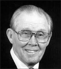 Robert Bevill's Instagram, Twitter & Facebook