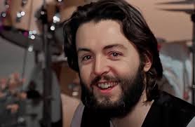 Paul en Ringo herenigd voor Stella's uitverkochte show in Parijs (4 maart  2024) : r/beatles