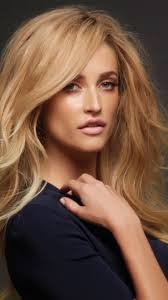 Laura Waites's Instagram, Twitter & Facebook