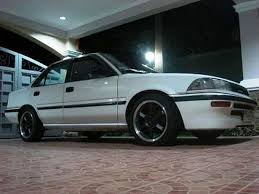 1990 Corolla Unlike My Civic I Did Manage To Make Some Modifications To My Toyota But I Still Wanted To Do More Klasik Arabalar Arabalar Klasik