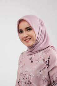 Keempat warna ini memang serupa. Sell Voal Silk Plum Hijab Signature Hijabenka Com