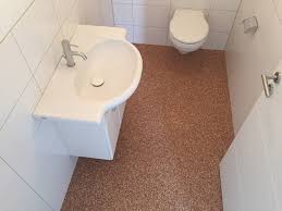 Das fertige ergebnis ist eine wunderschöne wirkung ohne. Kieselsteinboden Im Bad So Gelingt Der Naturliche Spa Look