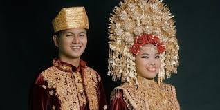 Rumah adat ini dibangun pada zaman syekh syarif hidayatullah atau sunan gunung jati. Curi Perhatian Ini 4 Potret Preweedding Mumuk Gomez Dan Kekasih Merdeka Com