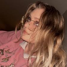 julia mccammon🥞🫐🌼 (@juliamccammonn) • Threads, Say more