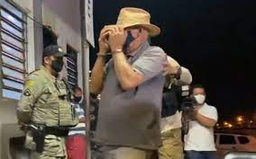 Lázaro barbosa descarregou arma contra policiais e tinha r$ 4,4 mil no bolso, diz secretário. Zlb4qg0tqoubm