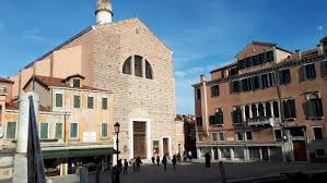 È con il saluto di san francesco d'assisi che la fraternità dei frati minori conventuali di venezia e la comunità parrocchiale ti dà il benvenuto nella chiesa di san pantaleone (vulgo san pantalon), affidata alla cura pastorale dei frati francescani insieme alla chiesa di san nicola da tolentino e alla basilica di santa maria gloriosa dei frari dove la comunità religiosa. The Largest Painting In The World Is In Venice Chiesa Di San Pantalon Venezia E Il Veneto