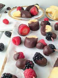 Dark Chocolate Dipped Fruit Recipe A Simple Dessert With Antioxidants Recipe Desserts Easy Desserts Chocolate Dipped Fruit