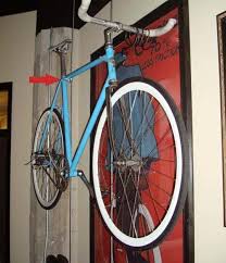 Flur Fahrrad In 2020 Fahrrad Wandhalterung Selber Bauen Fahrrad Wandhalterung Fahrrad