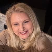 Kathy Lindgren's Instagram, Twitter & Facebook