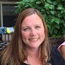 Tricia Dow's Instagram, Twitter & Facebook