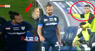 وصل المغربي أشرف بن شرقي ، المنضم حديثا لصفوف الفريق الأول لكرة القدم بنادى الزمالك، خلال الانتقالات الصيفية الجارية ، منذ قليل. ÙÙŠØ¯ÙŠÙˆ Ù„Ø§Ø¹Ø¨ Ù…ØµØ±ÙŠ ÙŠØ¨ØµÙ‚ Ø¹Ù„Ù‰ Ø£Ø´Ø±Ù Ø¨Ù† Ø´Ø±Ù‚ÙŠ Hadaf24 Ù‡Ø¯Ù24