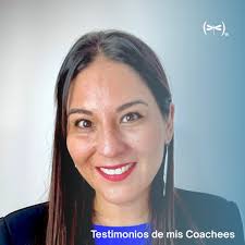 Zoraida Robles's Instagram, Twitter & Facebook