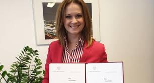 Film, television, video production student. Anna Schmidt Ponownie W Rzadzie Jaroslaw Ekspresjaroslawski Pl