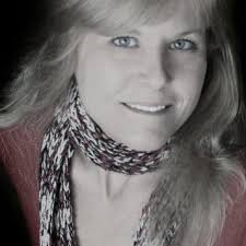 Tanya Mueller (@TanyaMueller)