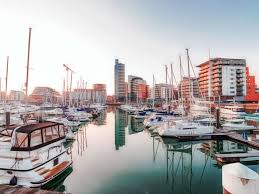 Get southampton's weather and area codes, time zone and dst. Your Guide To Southampton England