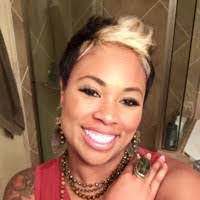 Melanie Hutchins's Instagram, Twitter & Facebook