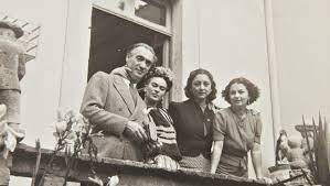 After a political falling out with rivera, trotsky moved from la casa azul. Nickolas Muray S Intimate Frida Kahlo And Diego Rivera Portraits Photographs Sotheby S