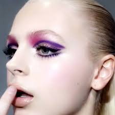 80s Makeup Is Back Here S How To Wear Blue Eyeshadow And Fuchsia Lipstick The Modern Way In 2020 Fuchsia Lipstick 80s Makeup Blue Eyeshadow