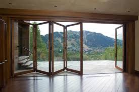 Les Portes Pliantes Design En 44 Photos Porte Pliante Porte Fenetre Bois Porte Coulissante Verre