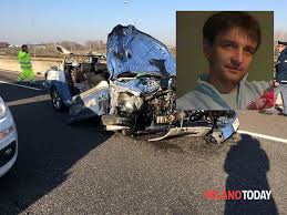 Sul posto sono prontamente giunti i soccorsi del 118 e i vigili del fuoco. Incidente Stradale Sull A1 Milano Piacenza Morto Poliziotto Pattuglia Autostrada Chiusa