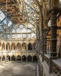 Chambre Du Commerce In Belgium This Beautiful Building Was Abandoned For Many Years But Now It S In Renovation Instagram Com Isabelle Van A