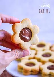 Biscuits Sables Au Nutella En 2020 Sable Nutella Nutella Gateaux Et Desserts