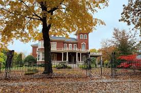Do you like this video? Stephen King Turns His House Into A Writers Residence Spain S News