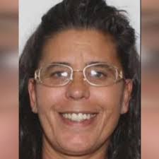 Regina Arroyo's Instagram, Twitter & Facebook