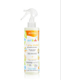 It makes the hair manageable and provides heat protection from sun and heat damage. Actikids Detangling Spray