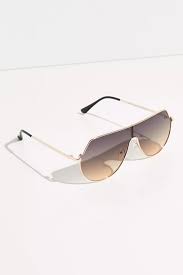 Apart from their elements of style, they aid in blocking harmful rays from the sun, are a necessity for driving along with a stylish watch: The 46 Best Sunglasses For Women In 2021