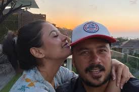 Cari nama dalam bahasa arab page 4 of 12 tentangnama. 14 Tahun Menikah 10 Potret Manis Fathir Muchtar Dan Fera Feriska