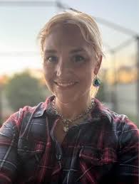 Wondering if anyone else had the experience of the appraisal coming in  lower than contracted amount right before closing and Lennar saying only  option is to either cough up the difference or